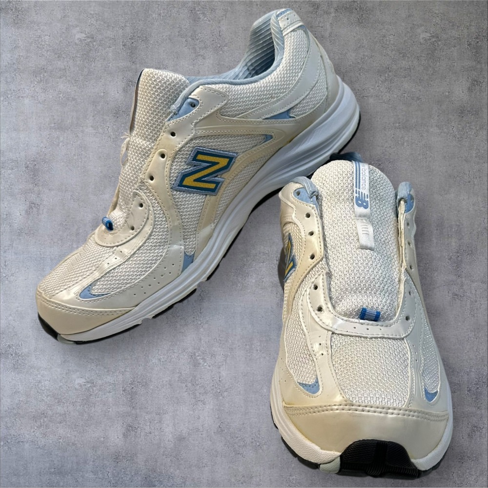 New Balance WW494WB‎ Women's Athletic Shoes Cream Blue Size 11 Wide